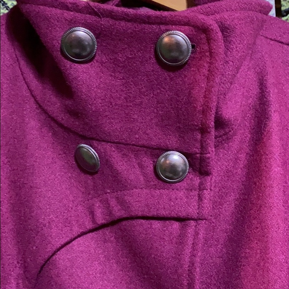Wine Colored winter coat EUC - Picture 4 of 9
